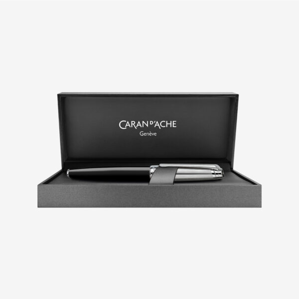 LÉMAN™ BICOLOR Black Silver-Plated, Rhodium-Coated Fountain Pen - Image 5