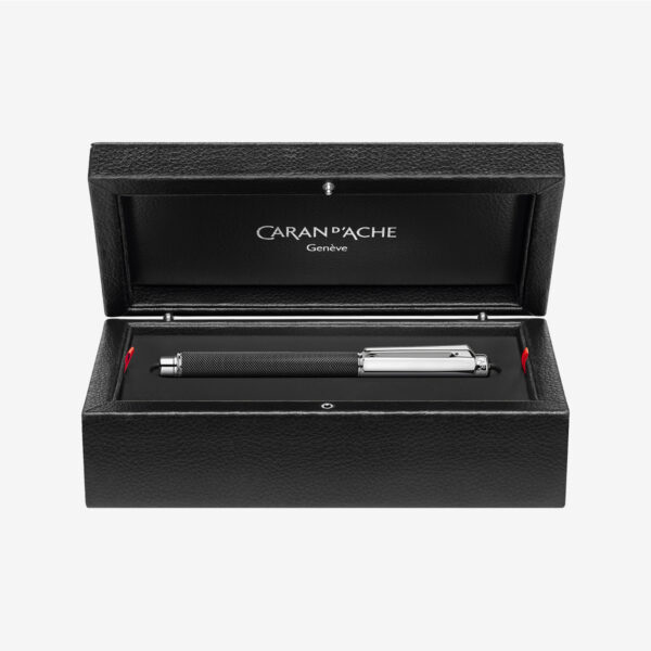 VARIUS™ IVANHOE Black Fountain Pen - Image 5