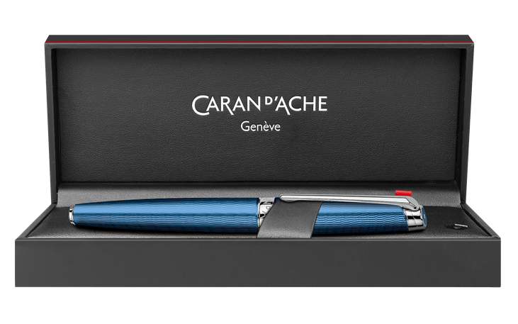 caran-d-ache-leman-grand-bleu